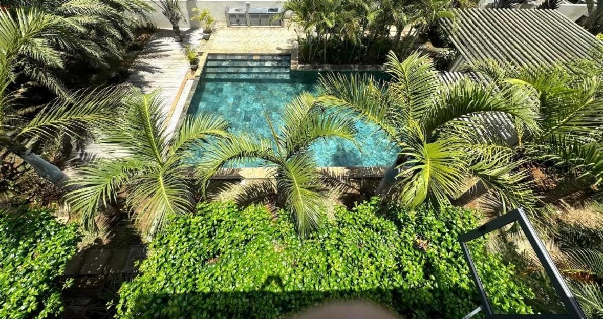 Stunning 3-Bedroom Apartment With Private Rooftop Terrace & Gorgeous Pool Flic en Flac Luaran gambar